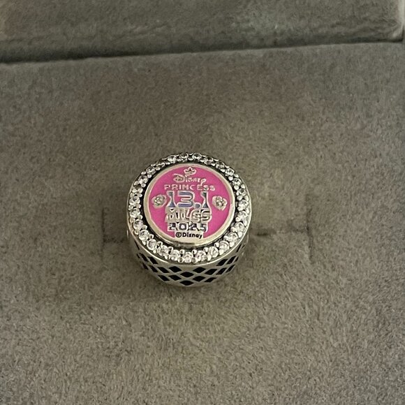 2025 Disney Parks runDisney Princess Weekend Pandora Charm Sleeping Beauty Half - Picture 3 of 4